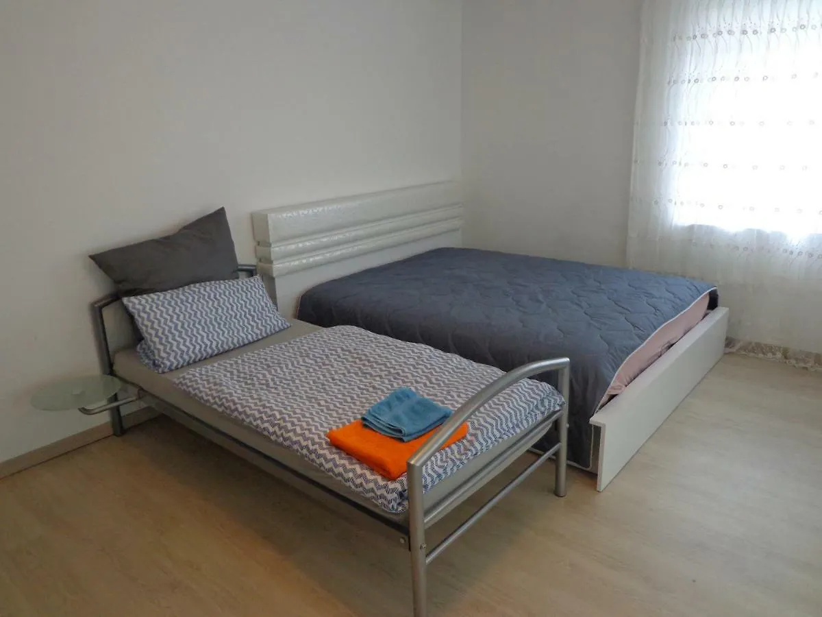 Accommodatie bij particulieren Apartments Nähe Messe Laatzen-Gleidingen - room agency Hannover